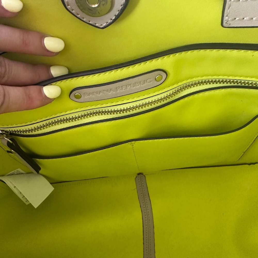 Banana Republic Light Pink Tote Bag - Picture 10 of 11
